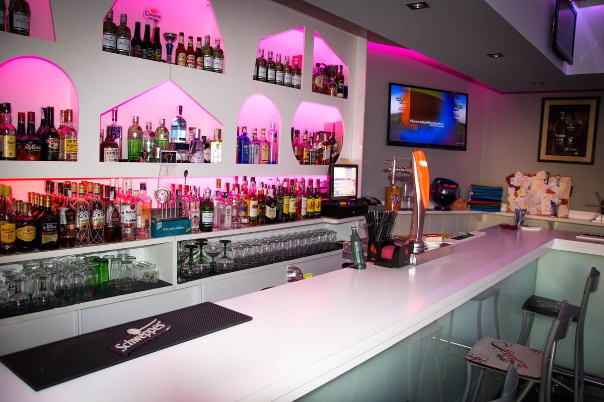 Sala privada de Karaoke Marfil Madrid